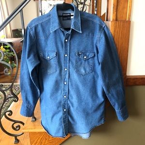 Wrangler Vintage Men’s Western Style Chambray Top